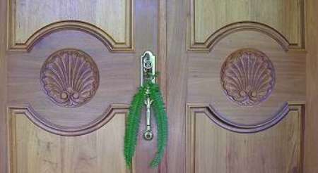 Images/house-entrance-door.jpg